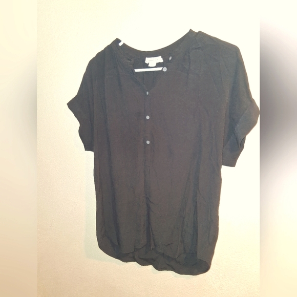 J. Crew Point Sur Short Sleeve Black 1/2 Button Down Top ~ Size XS - Picture 1 of 5